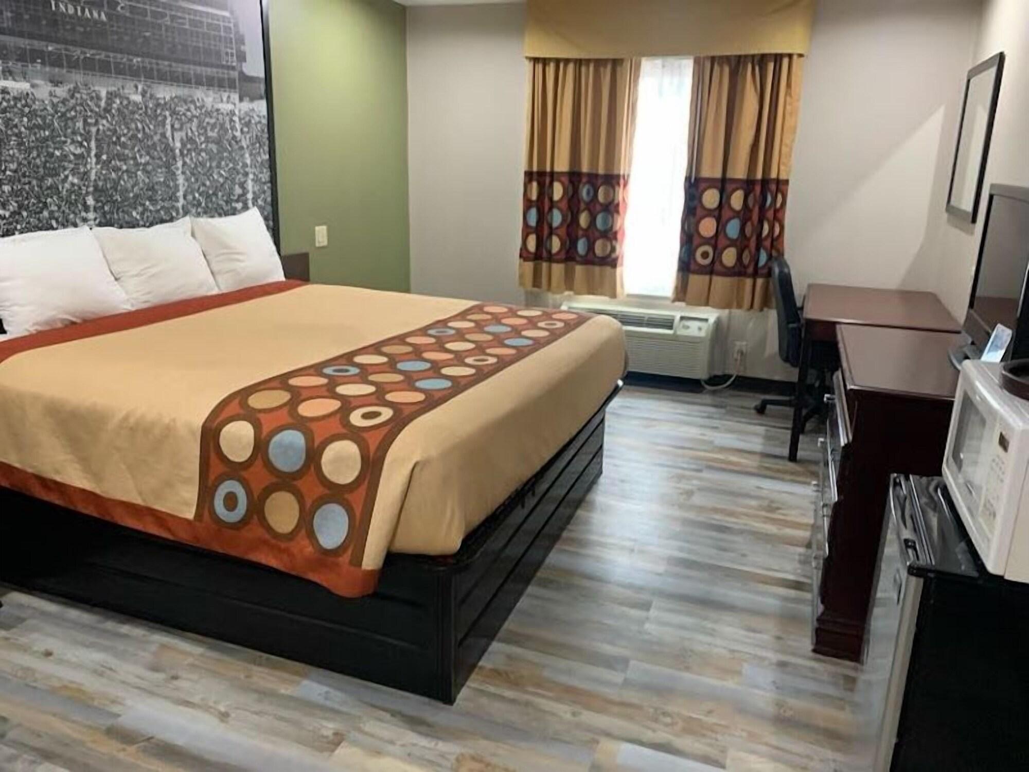 Super 8 By Wyndham Frankfort In Екстериор снимка