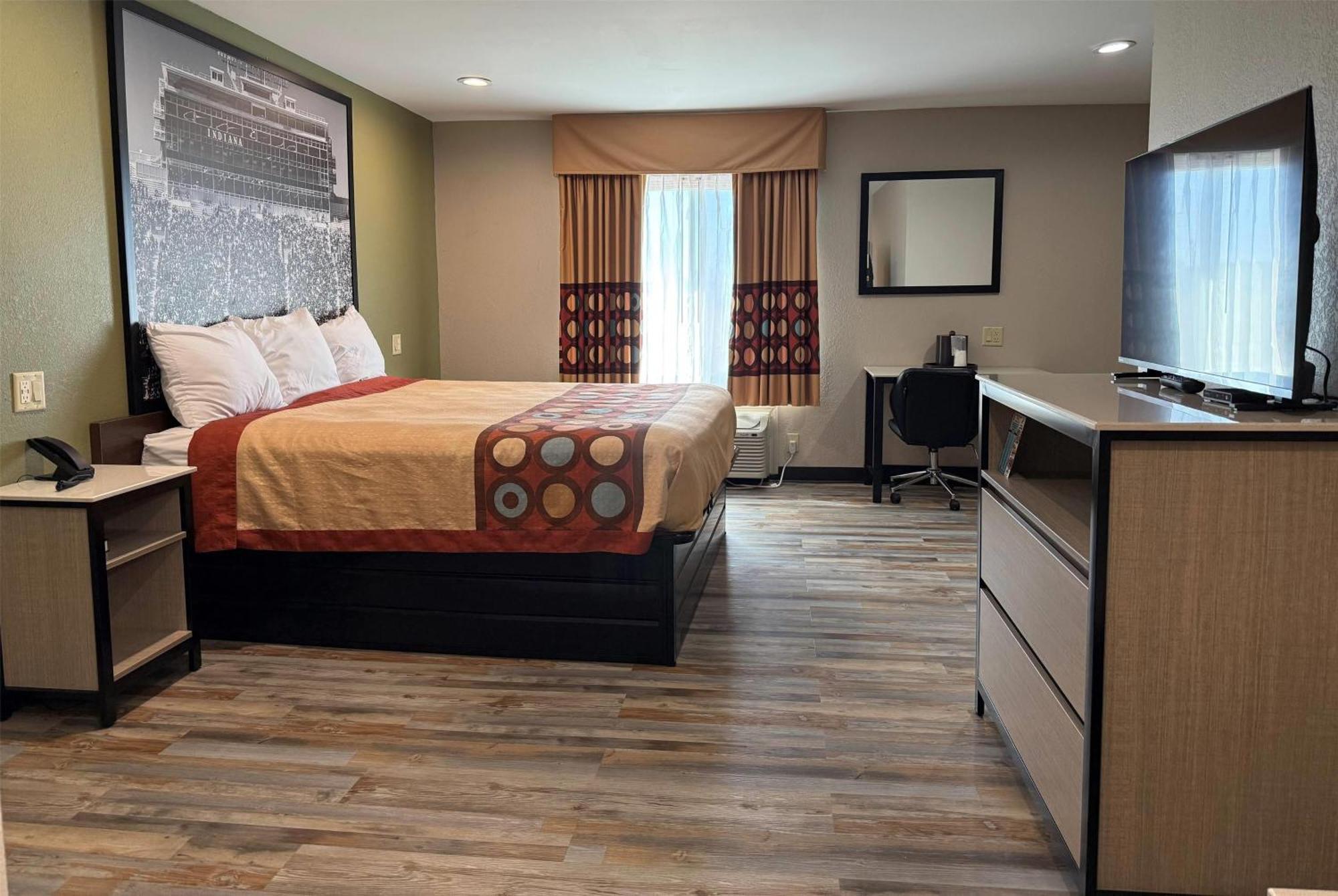 Super 8 By Wyndham Frankfort In Екстериор снимка